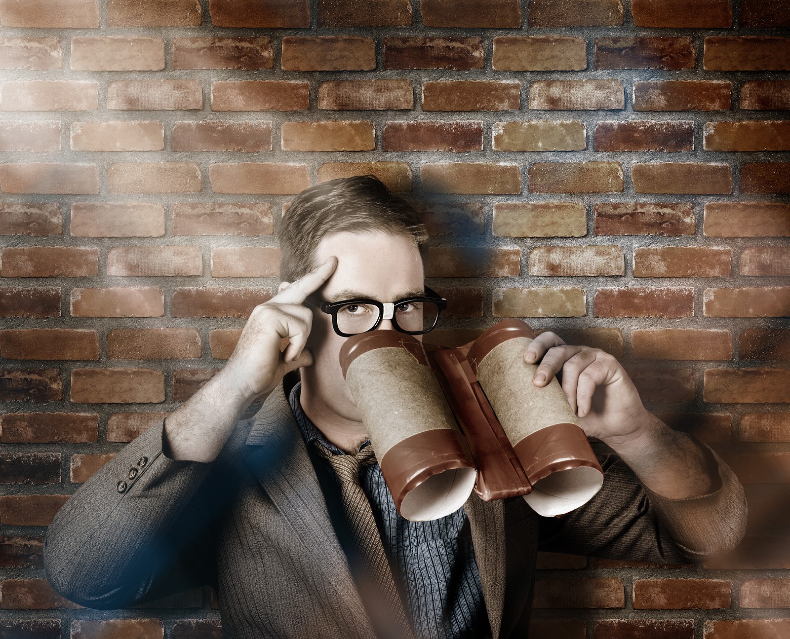 Job Searching While Employed? Stay Discreet with These Tips