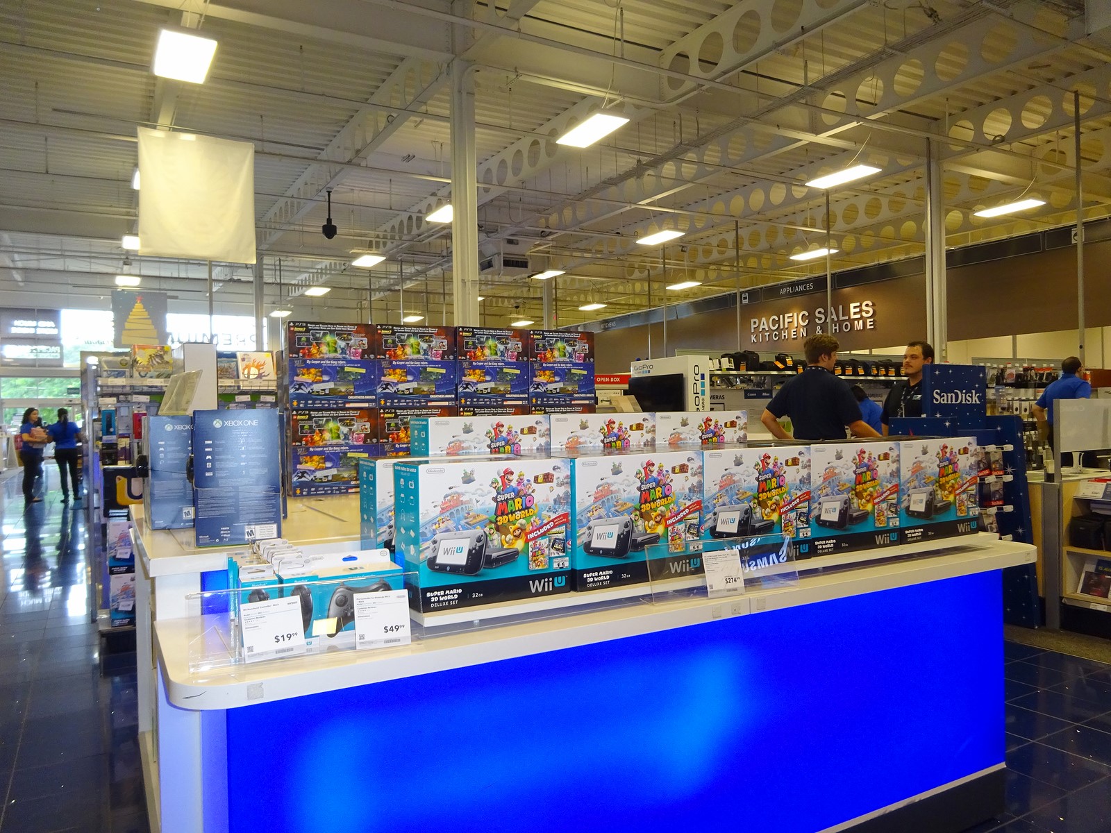 7 Survival Tips for Working Retail During the Holidays